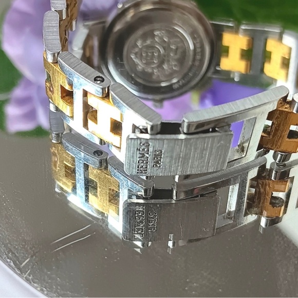 🎉SOLD🎊Hermès✨Ivory Yellow Gold Plated Stainless Steel Clipper Quartz Wristwatch - Picture 8 of 15